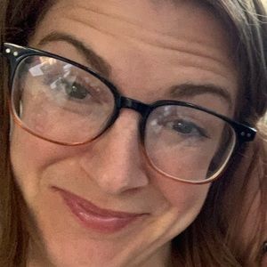 Meet your Posher, Meredith